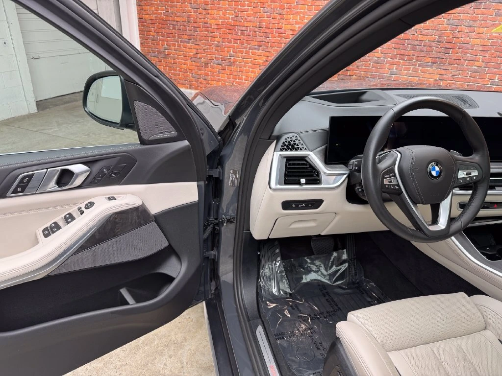 2026 BMW X5 40i - Photo 9