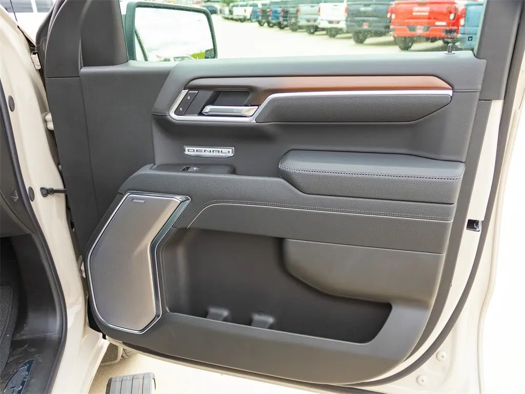 2026 Gmc Sierra 1500 Denali photo 15