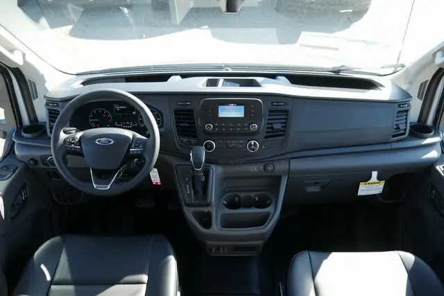 2025 Ford Transit photo 4