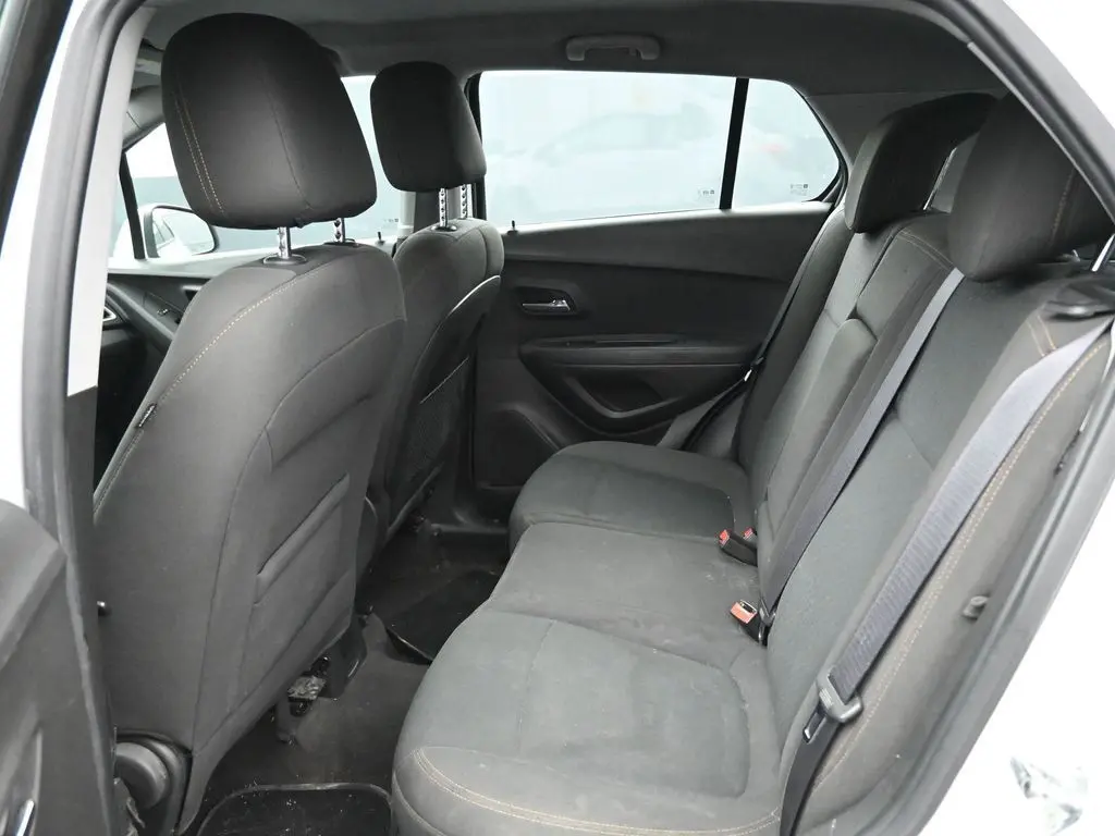 2018 Chevrolet Trax LS photo 13