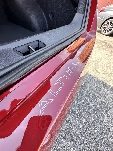 2025 Nissan Altima 2.5 SR photo 10