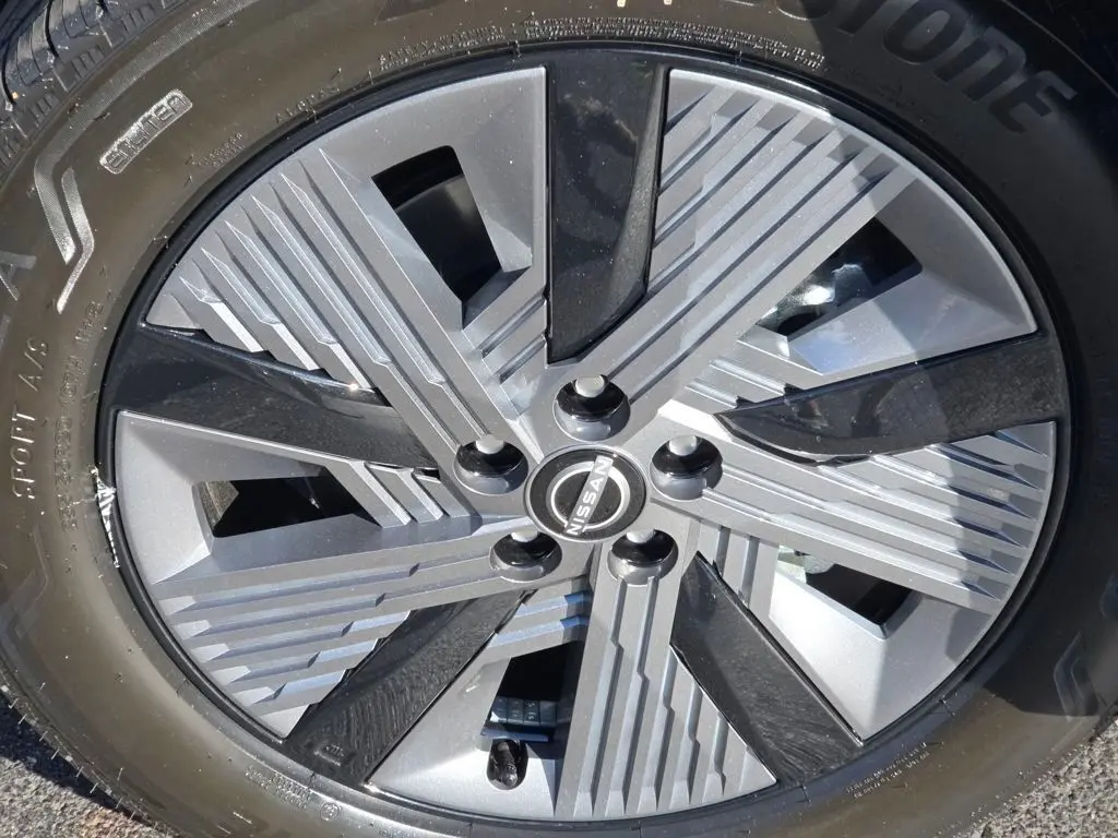 2026 Nissan Murano SL photo 3