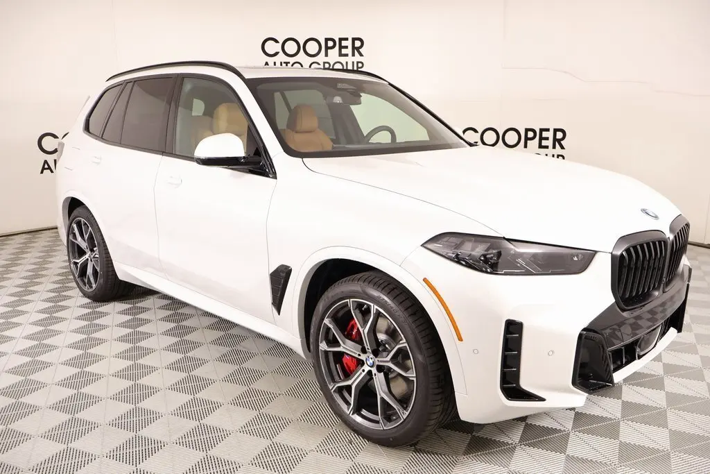 2026 BMW X5 50e's photo