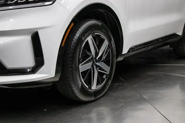 2021 Kia Sorento EX photo 3