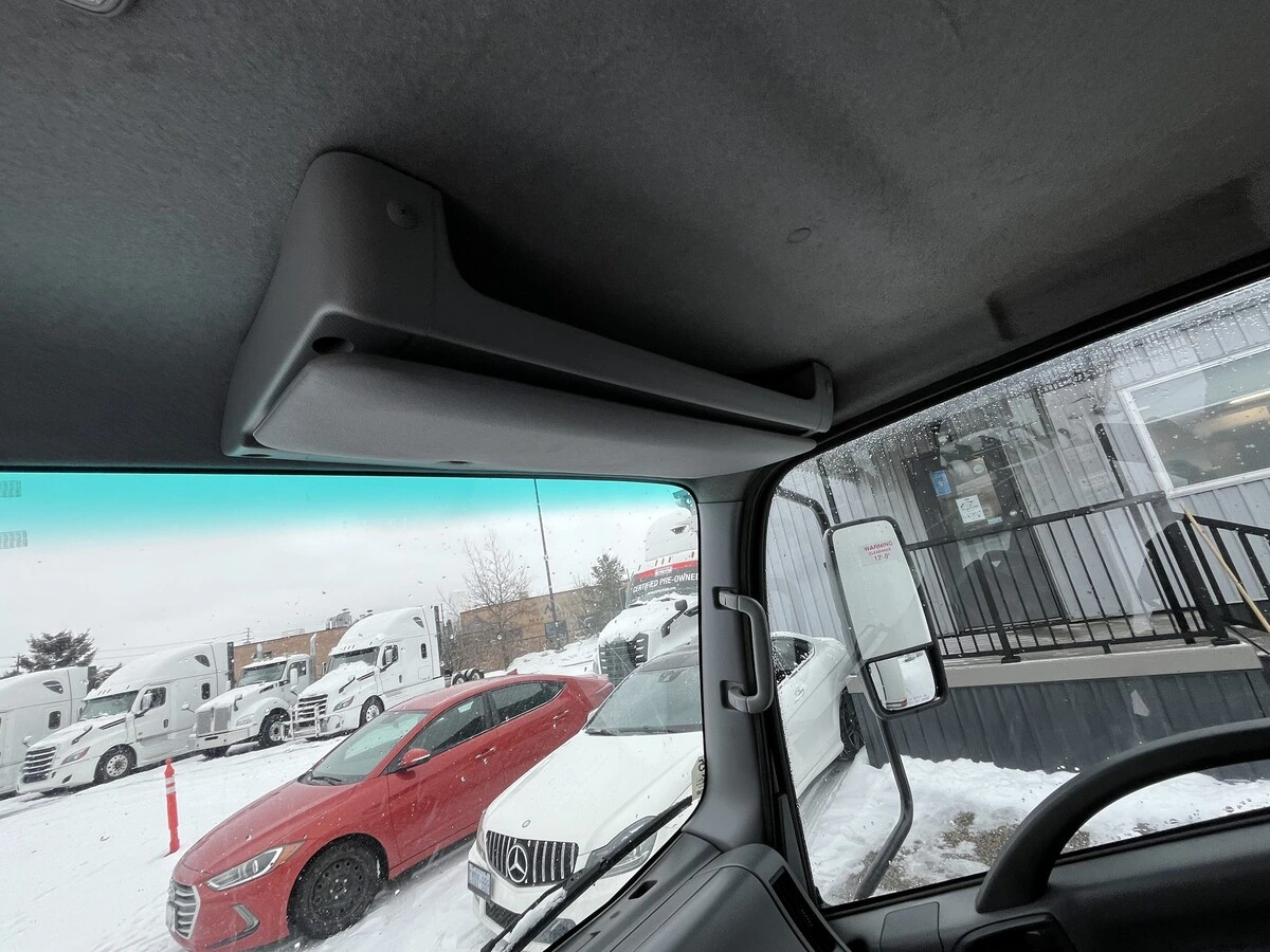 2022 Isuzu NRR - image 20