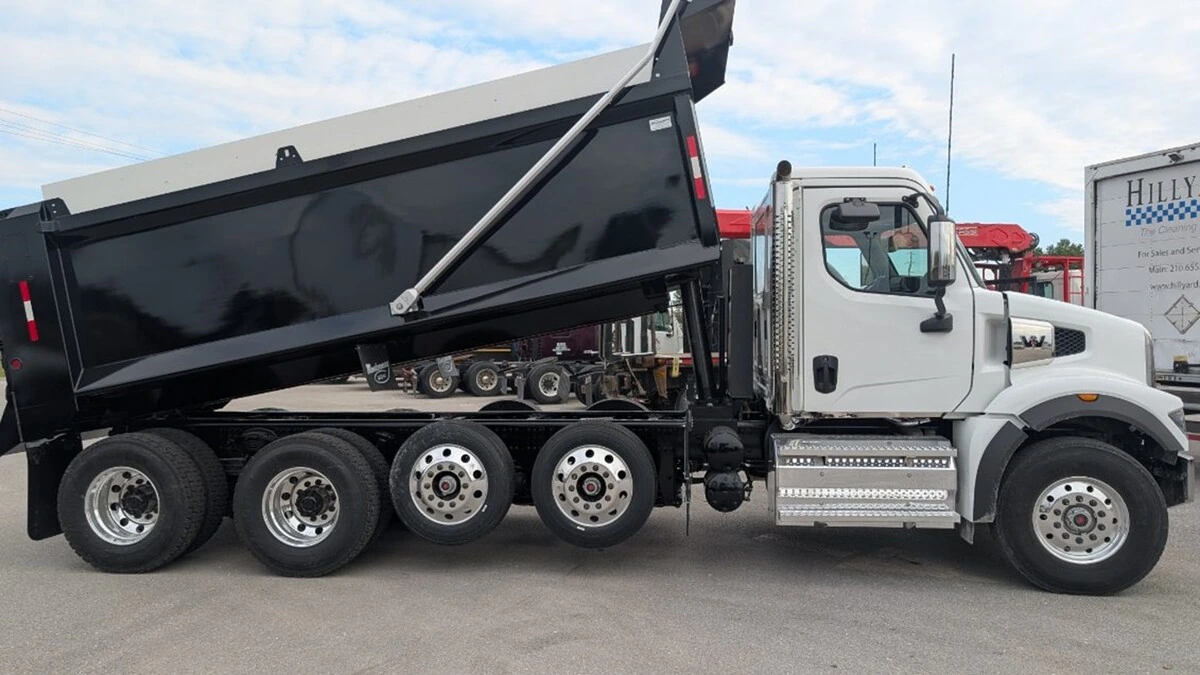 2027 Western Star 47X — photo 4