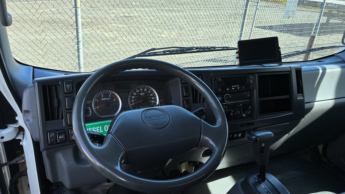 2015 Isuzu in Tacoma, WA — photo 6