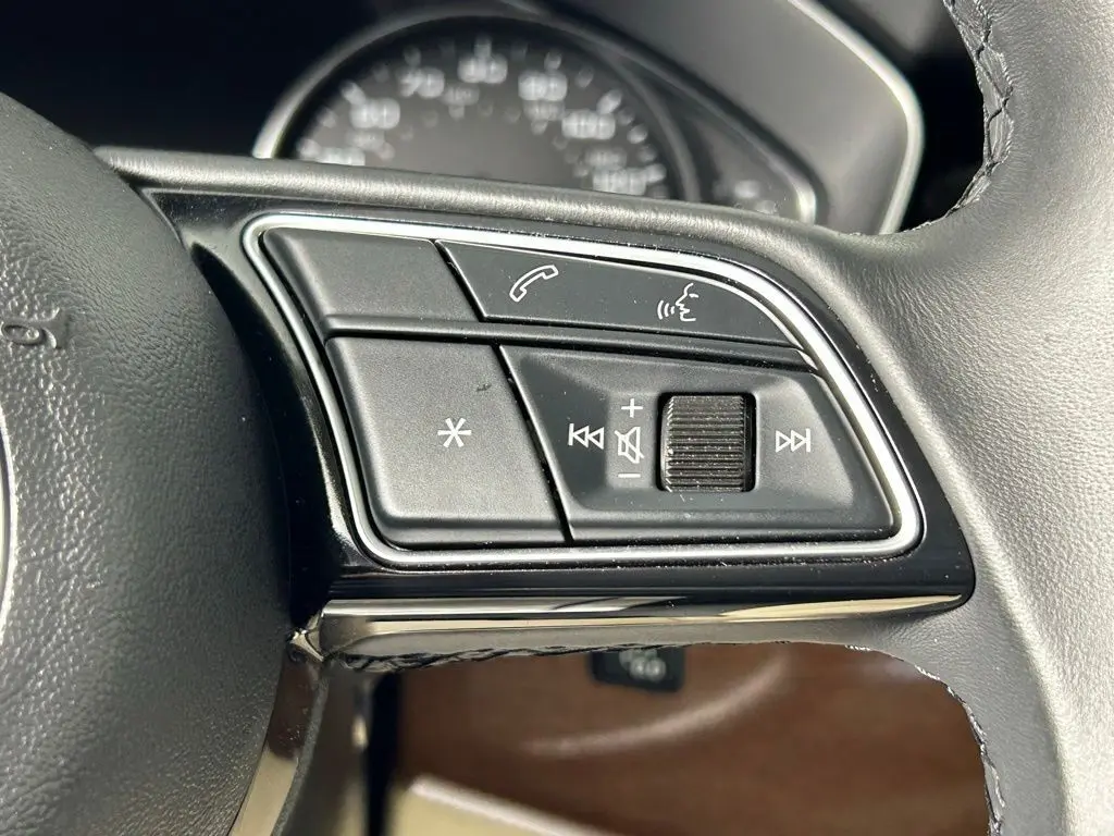 2022 Audi A4 40 Premium Quattro photo 24