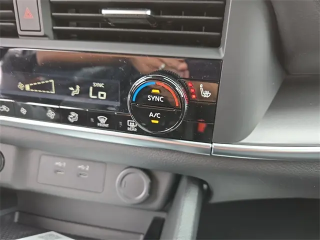 2026 Nissan Rogue SV photo 37