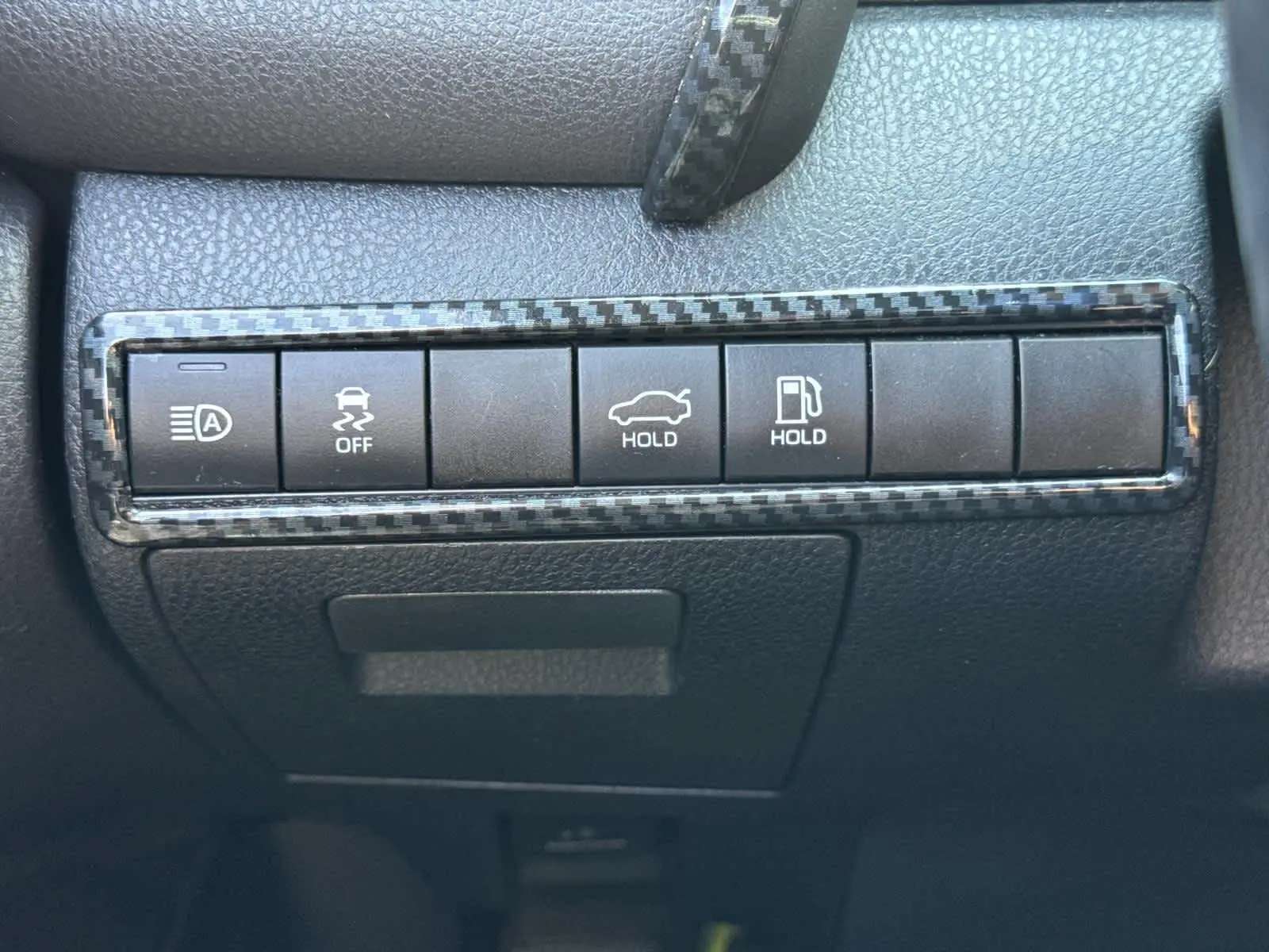 2020 Toyota Camry SE photo 20