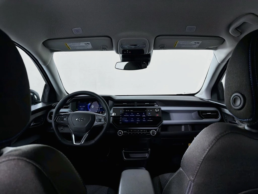 2027 Chevrolet Bolt EV LT - Photo 22