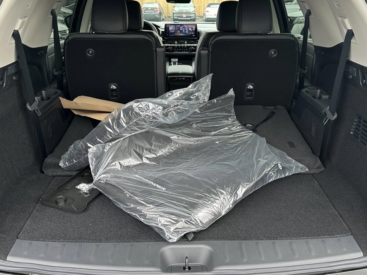 2026 Nissan Pathfinder SL - Photo 12