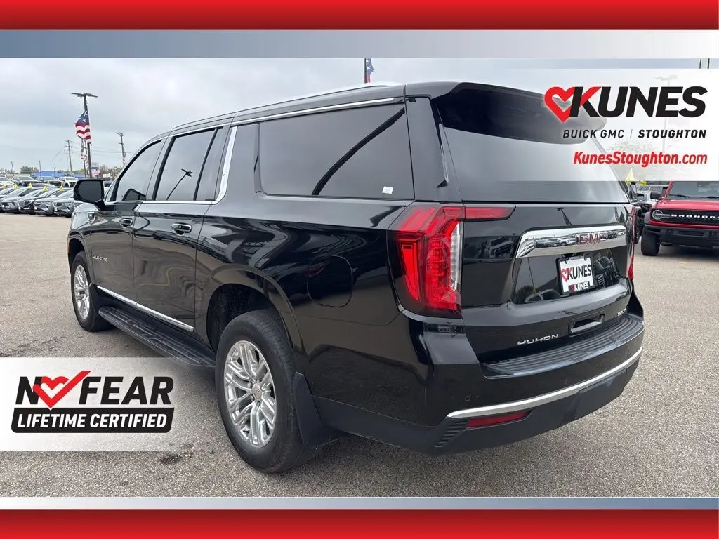 2023 Gmc Yukon XL SLT photo 5