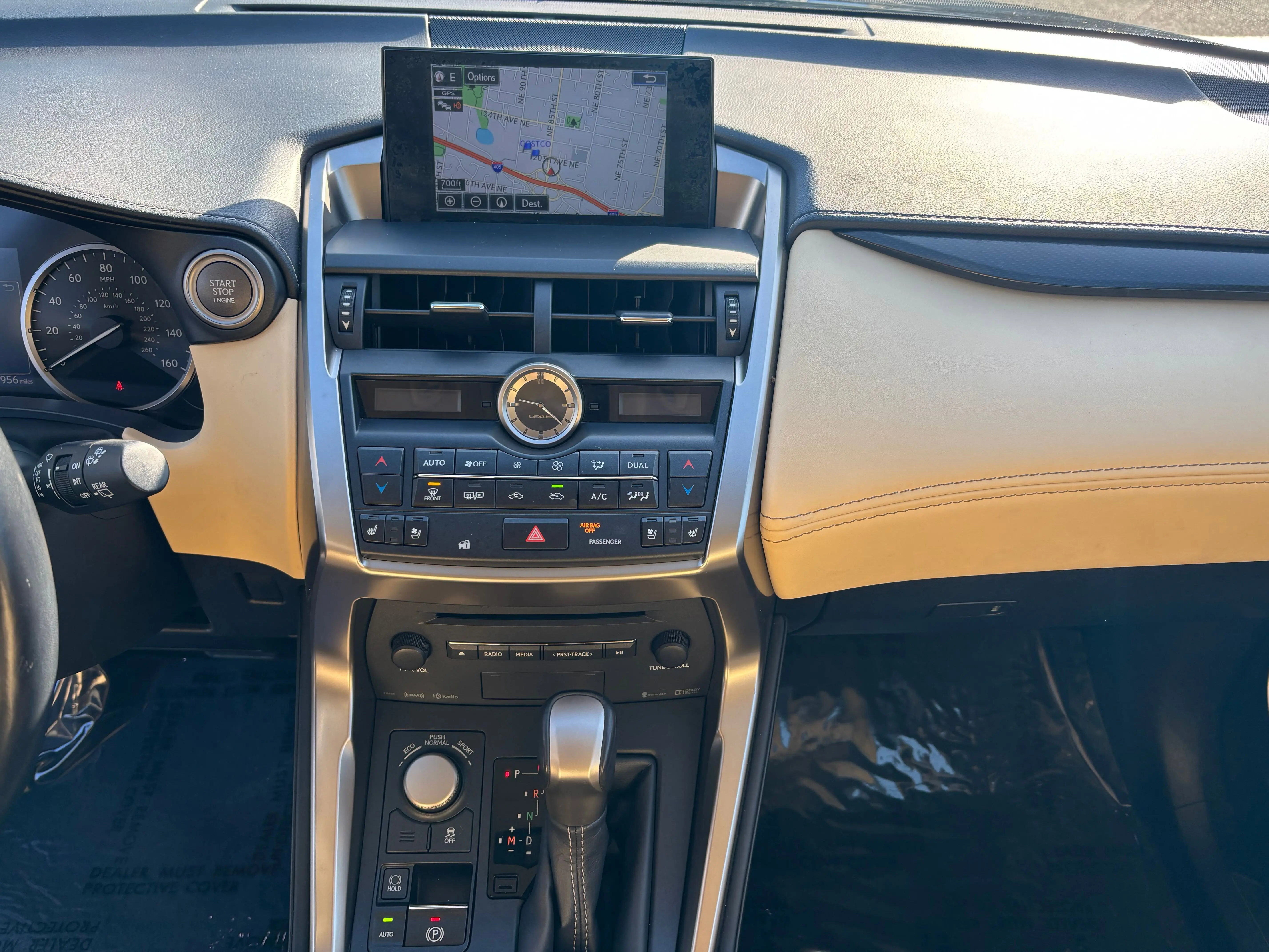 2015 Lexus NX 200t AWD F SPORT photo 4