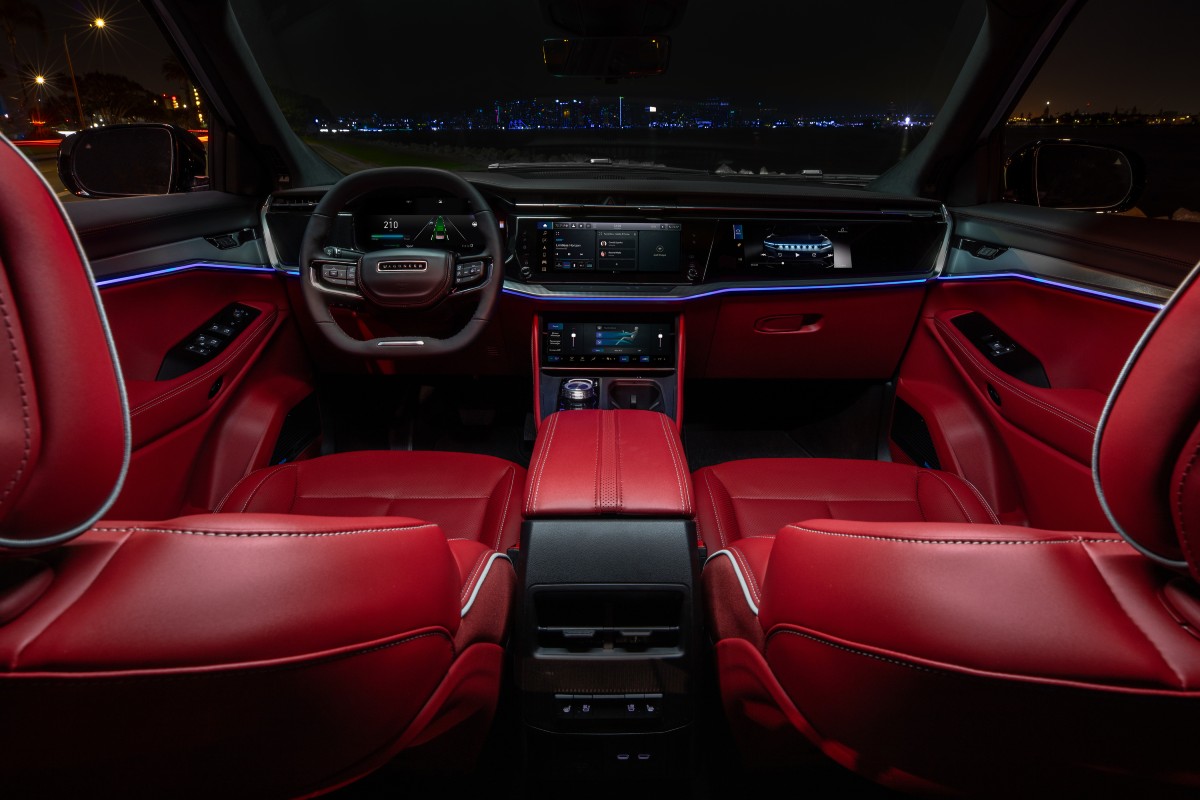 2024 Jeep Wagoneer S Launch Edition Interior Cabin Dashboard & Front Seating