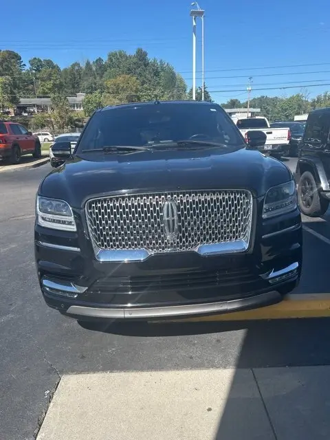 2019 Lincoln Navigator L Reserve photo 3