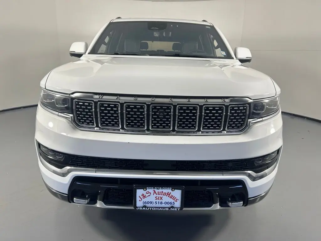Used 2022 Jeep Grand Wagoneer Series III with VIN 1C4SJVGJ4NS107663 for sale in Ewing, NJ
