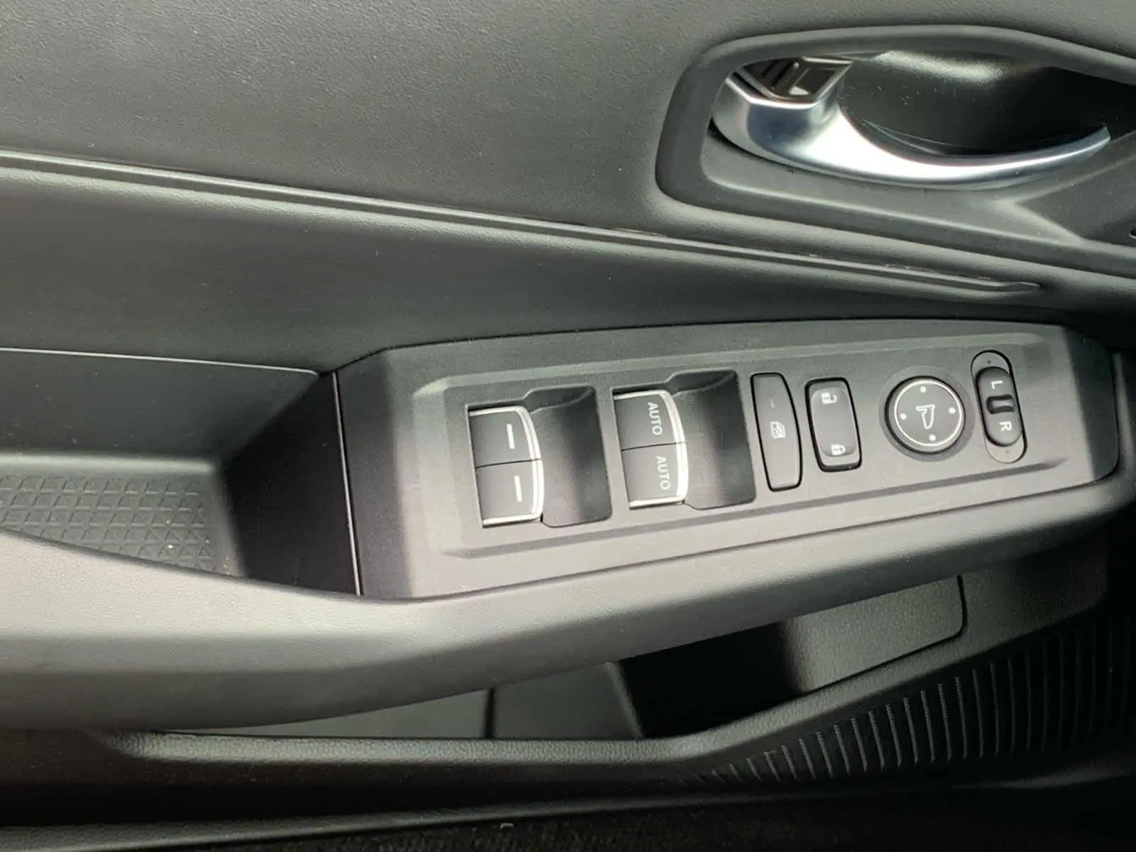 2025 Honda Accord Hybrid EX-L photo 20