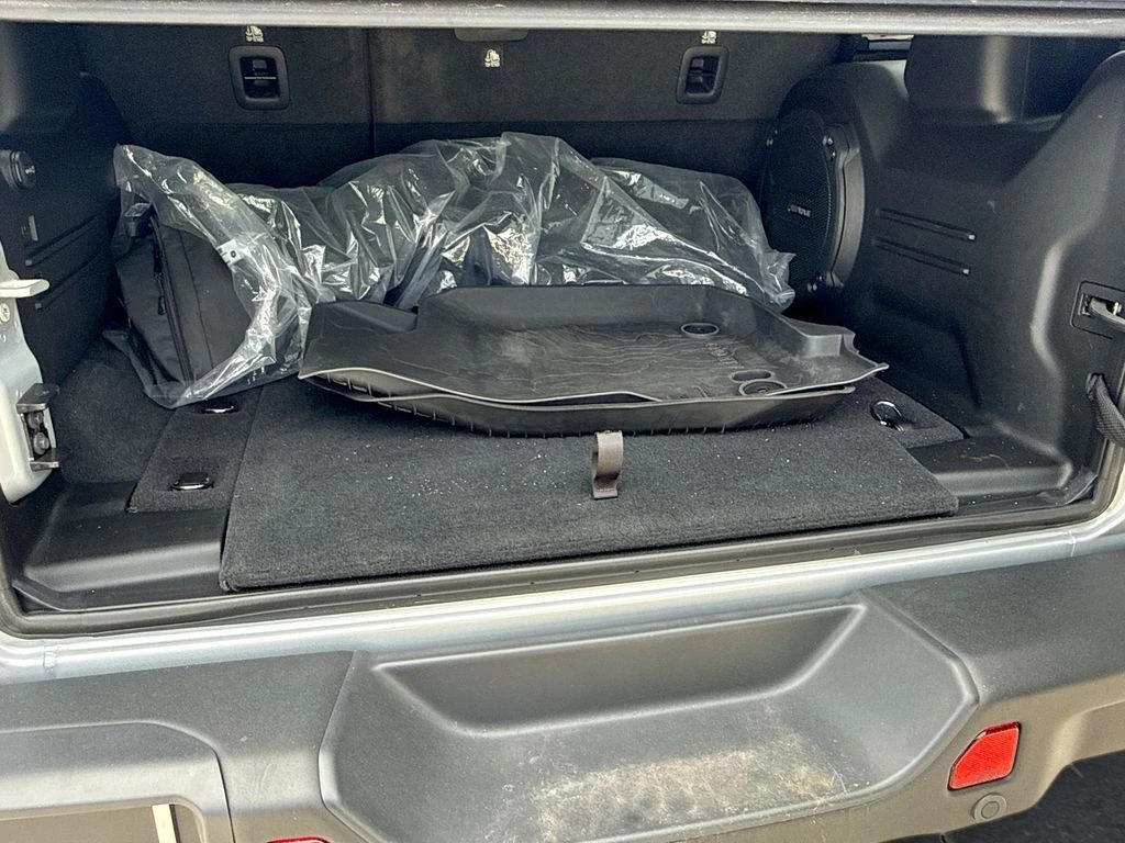 2024 Jeep Wrangler 4-Door Rubicon 392 - Photo 13