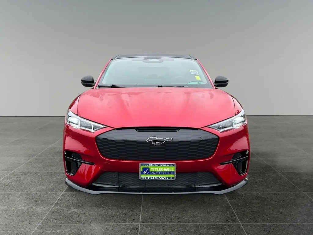 2022 Ford Mustang Mach-E GT photo 2