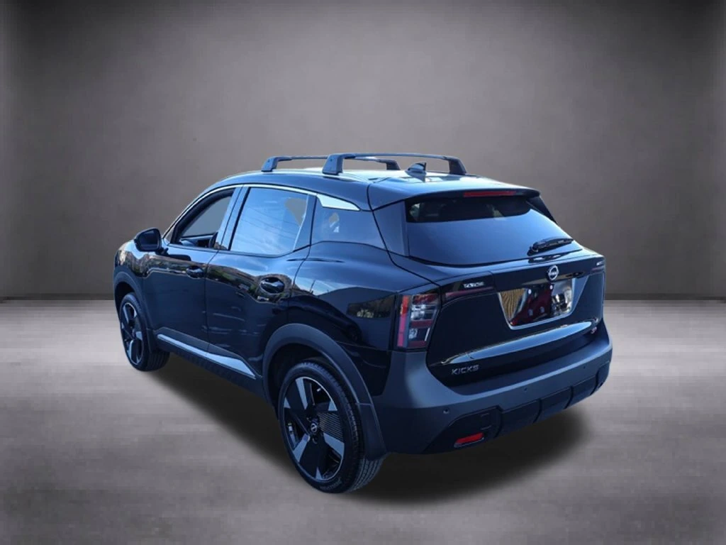 2025 Nissan Kicks SR - Photo 6