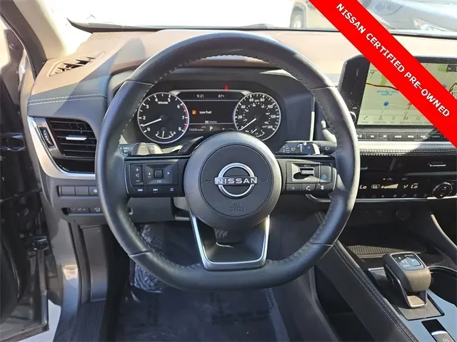 2023 Nissan Rogue SL photo 25