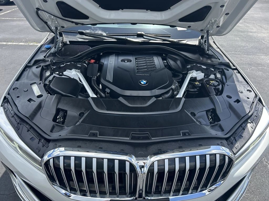 2022 BMW 7 Series 740i - Photo 15