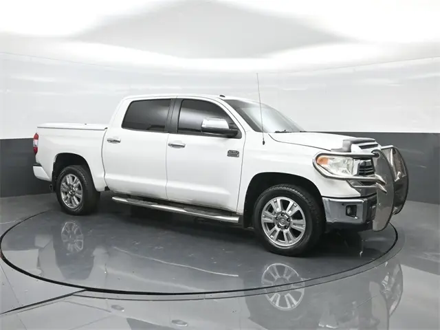 2016 Toyota Tundra Platinum photo 3