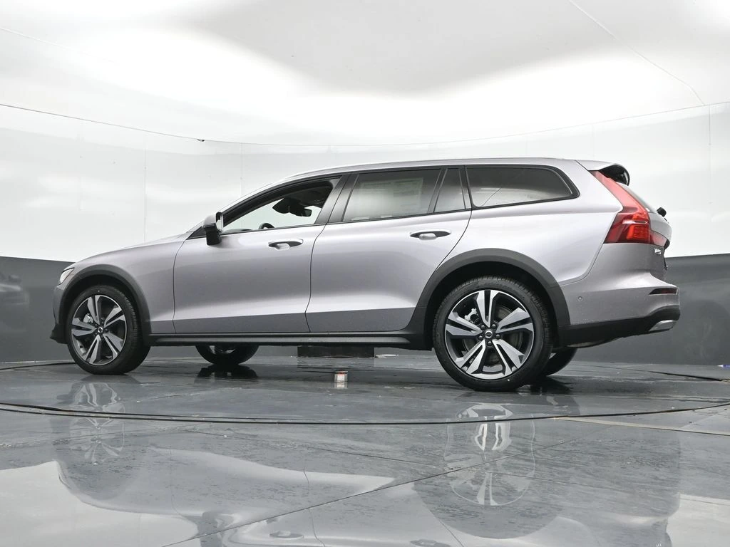 2026 Volvo V60 Cross Country Plus - Photo 44