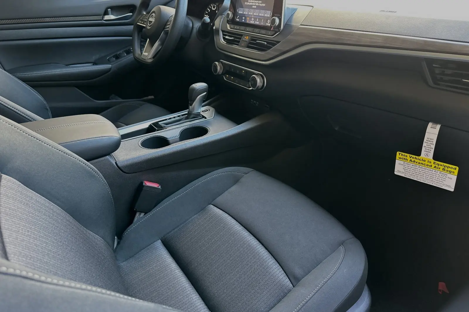 2025 Nissan Altima 2.5 SV photo 10