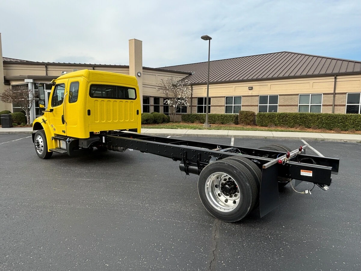 2025 Freightliner M2 106 in Knoxville, TN — photo 7