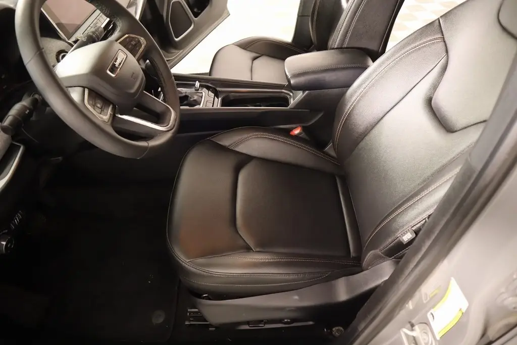 2024 Jeep Compass Latitude Lux photo 10