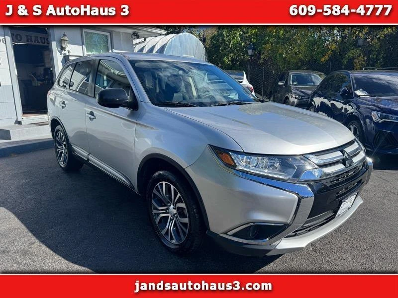 2018 Mitsubishi Outlander ES