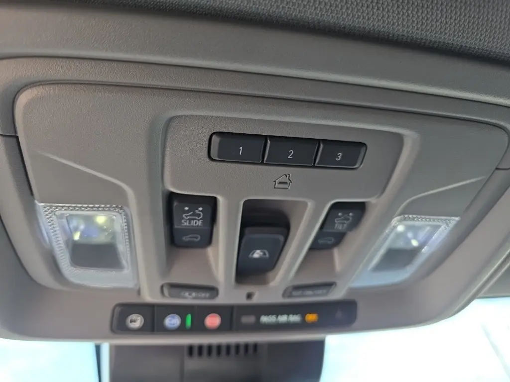 2024 Gmc Sierra HD SLT photo 16