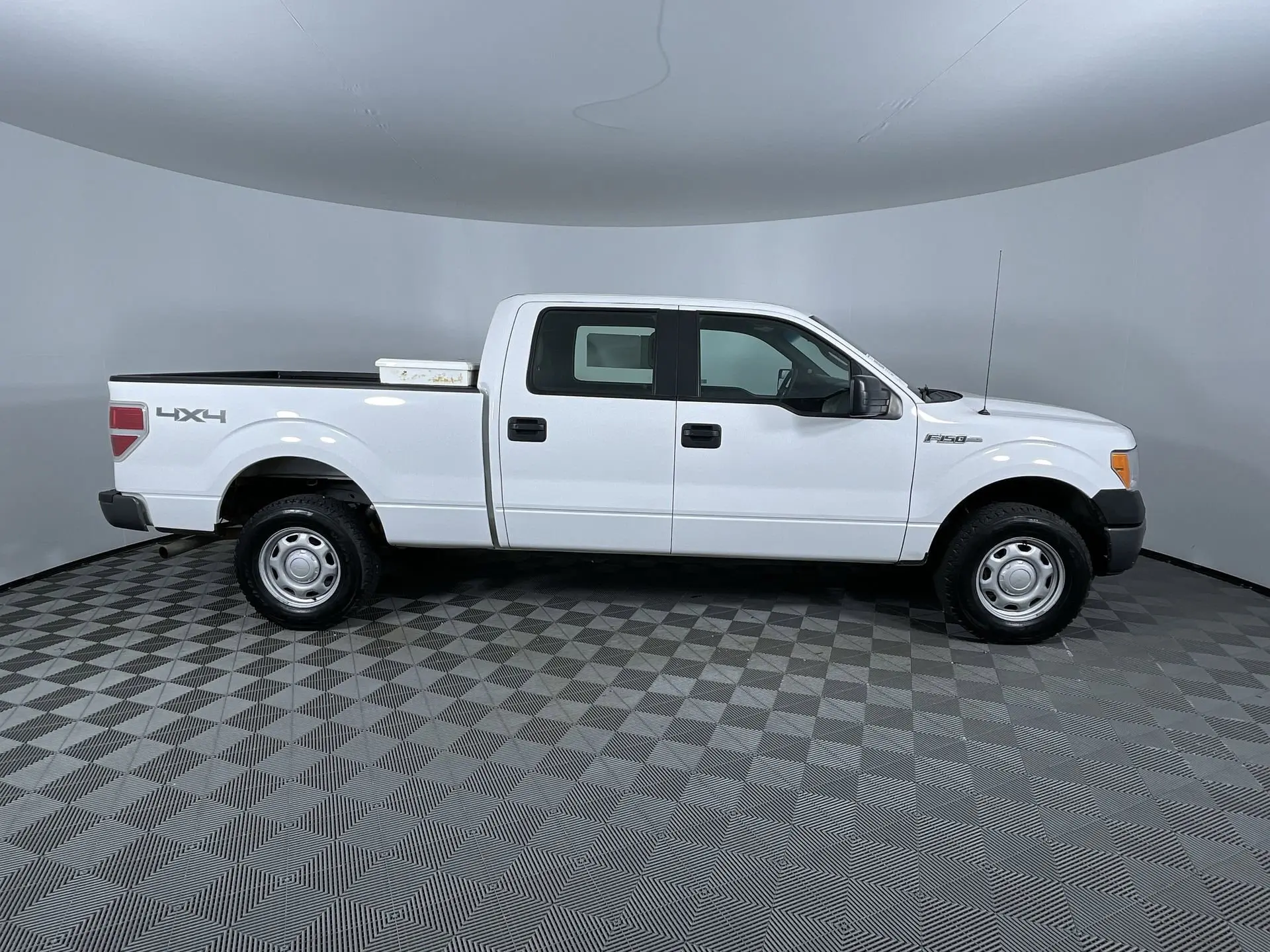 2013 Ford F-150 XL photo 10