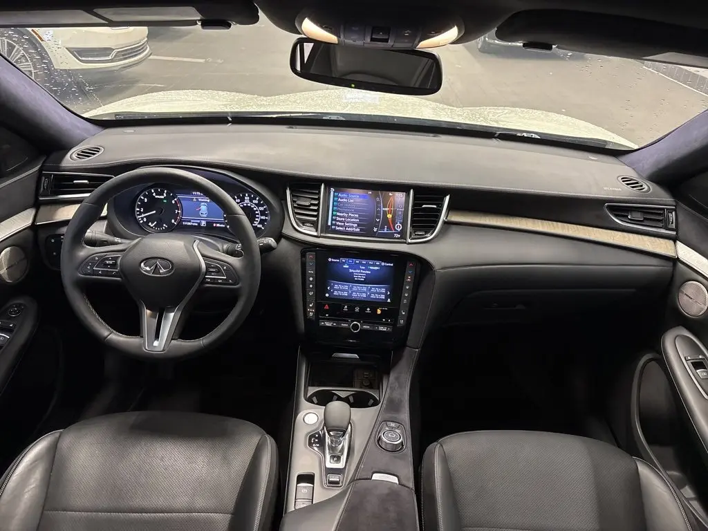 2019 Infiniti QX50 Essential AWD photo 25