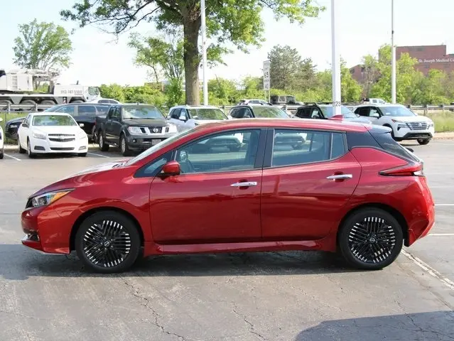 Used 2023 Nissan Leaf SV Plus with VIN 1N4CZ1CV7PC560743 for sale in Kansas City, MO