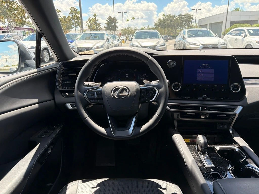 2026 Lexus RX 350 - Photo 14