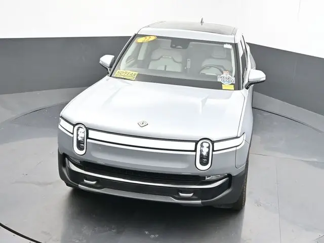2022 Rivian R1T Adventure photo 24