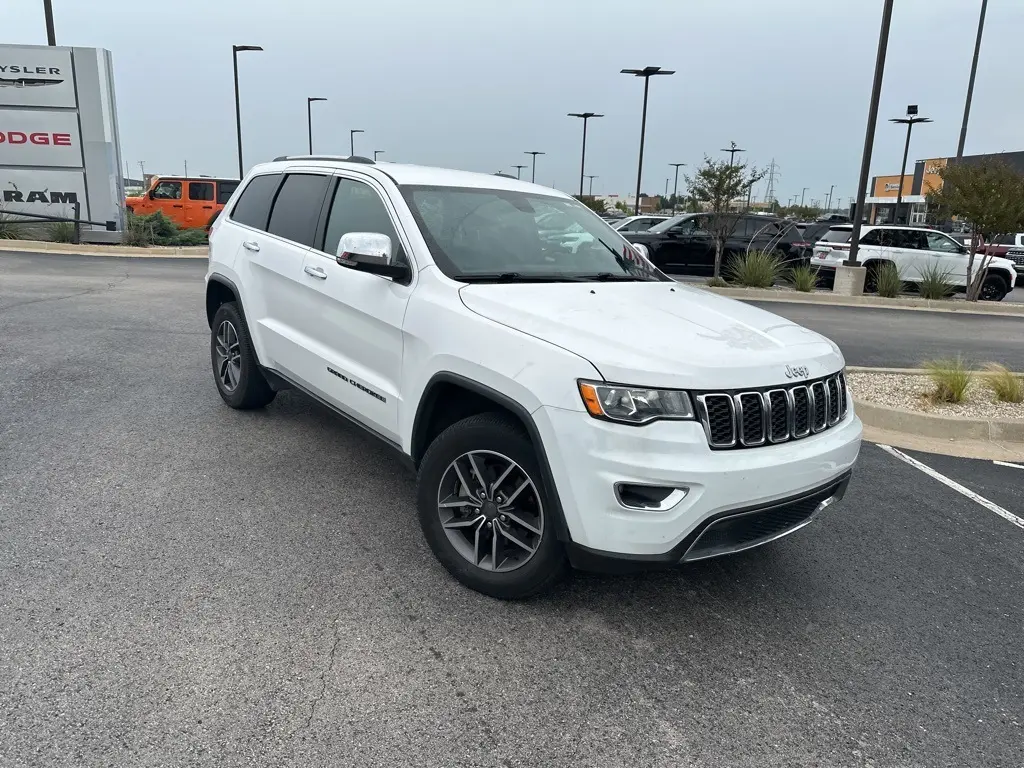 2019 Jeep Grand Cherokee Limited photo 3