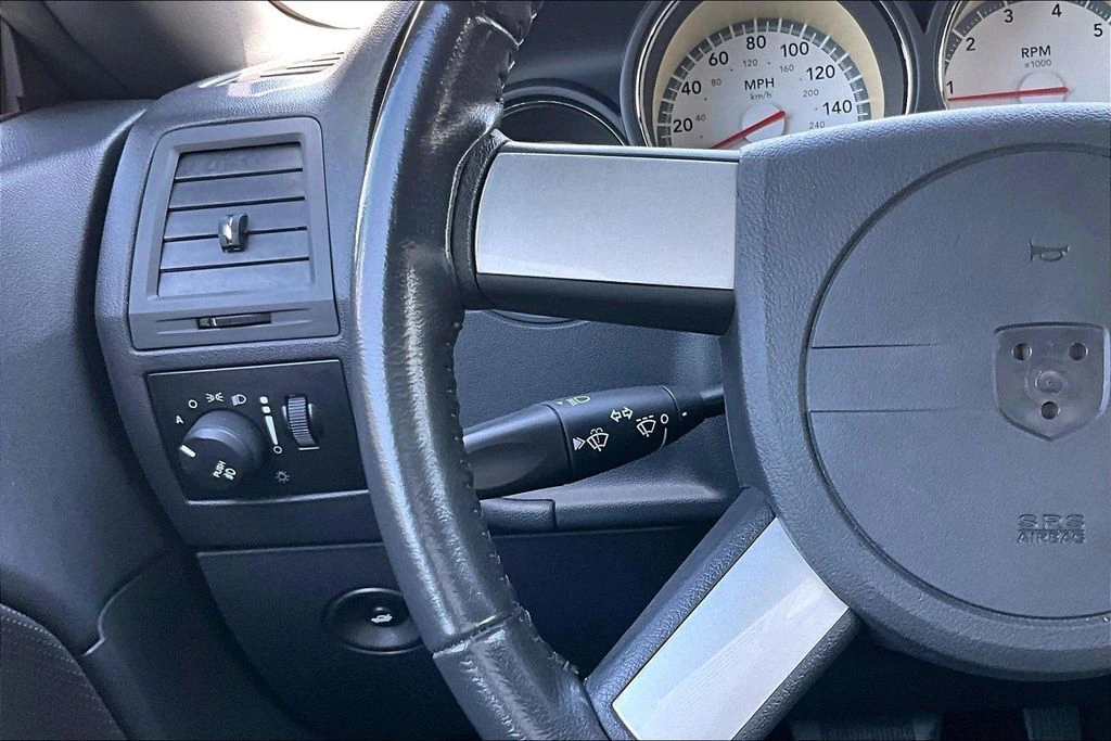 2010 Dodge Challenger R/T - Photo 18