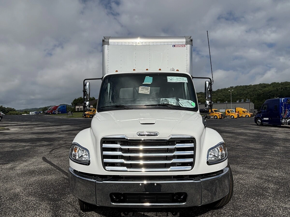 2026 Freightliner M2 106 — photo 6