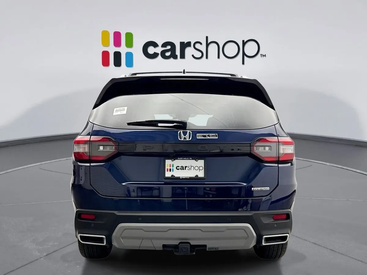 2025 Honda Pilot Touring photo 4