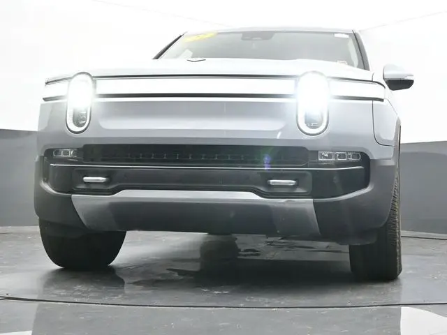 2022 Rivian R1T Adventure photo 31