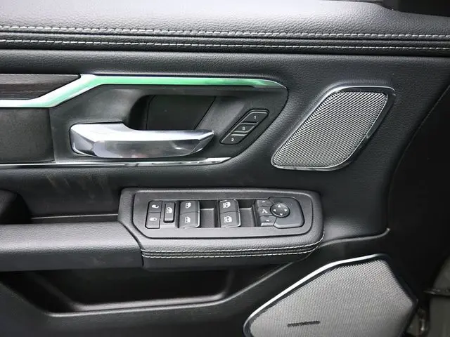 2026 Ram 1500 Laramie photo 14