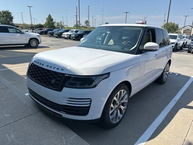 2021 Land Rover Range Rover Base photo 2