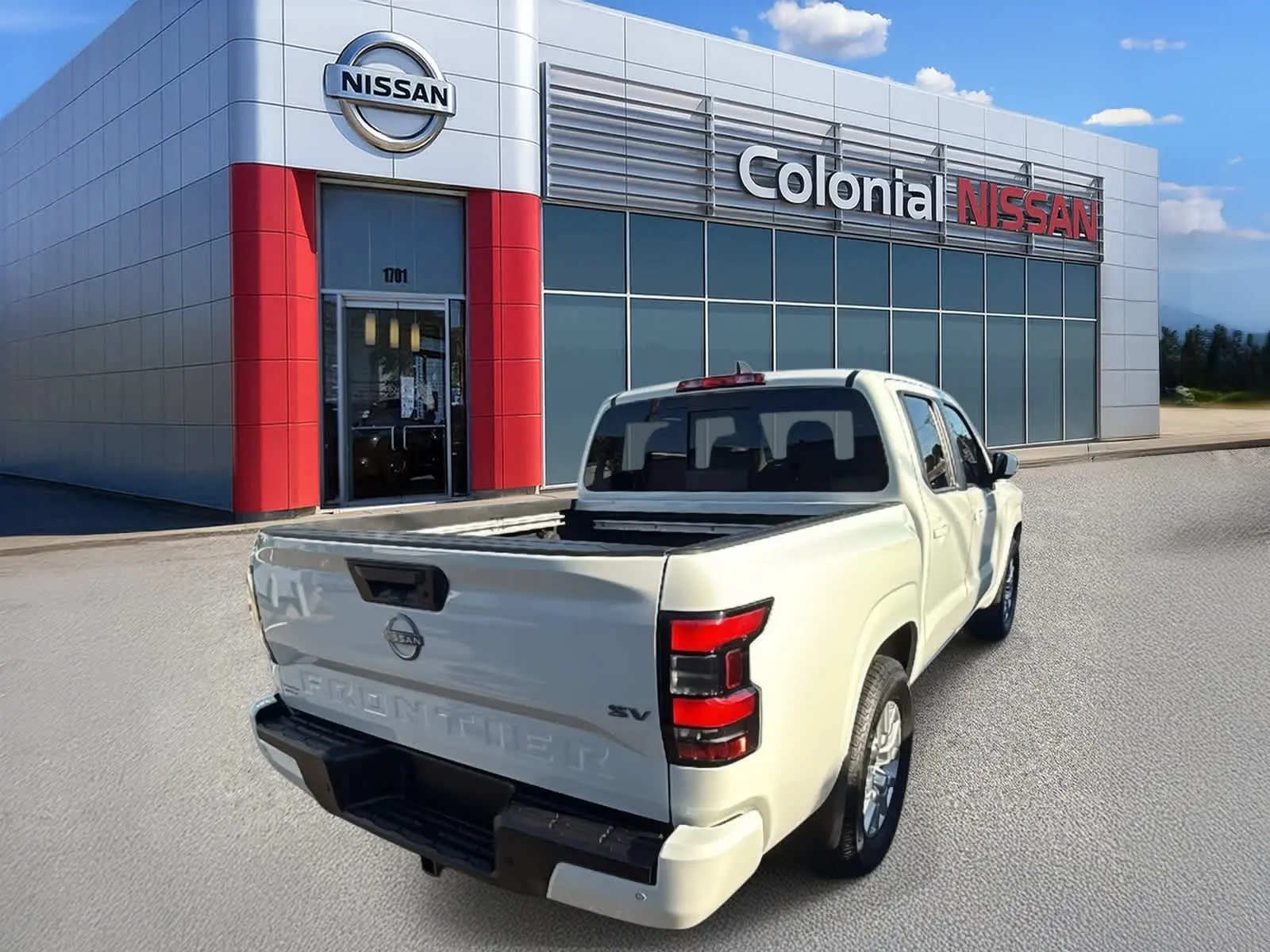 2024 Nissan Frontier SV photo 3