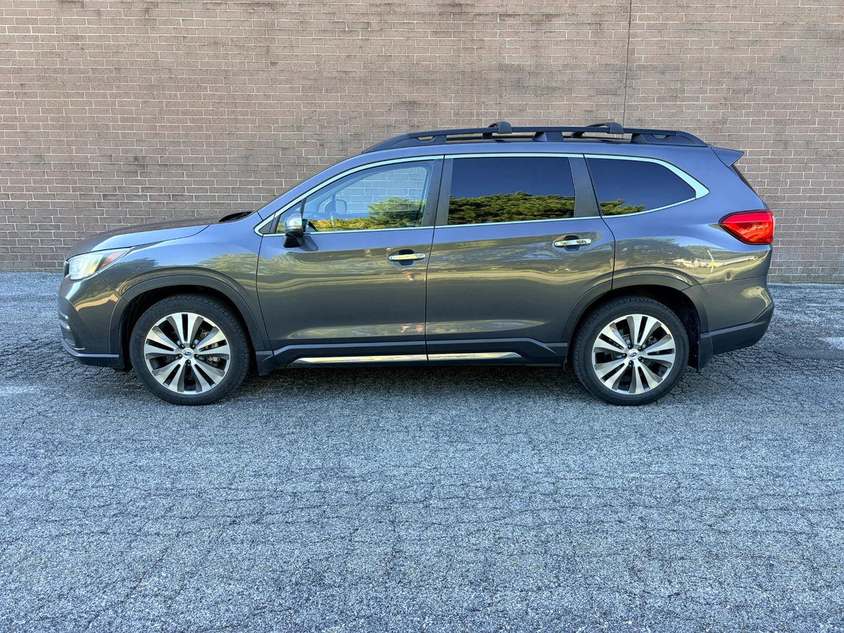 Used 2021 Subaru Ascent Touring with VIN 4S4WMARD5M3401067 for sale in Kansas City