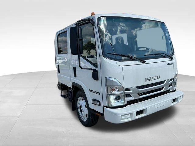 2025 Isuzu NPR - image 2