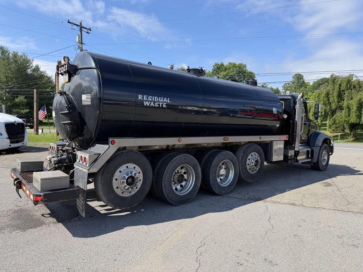 2020 Mack Granite in Clarion, PA — photo 3